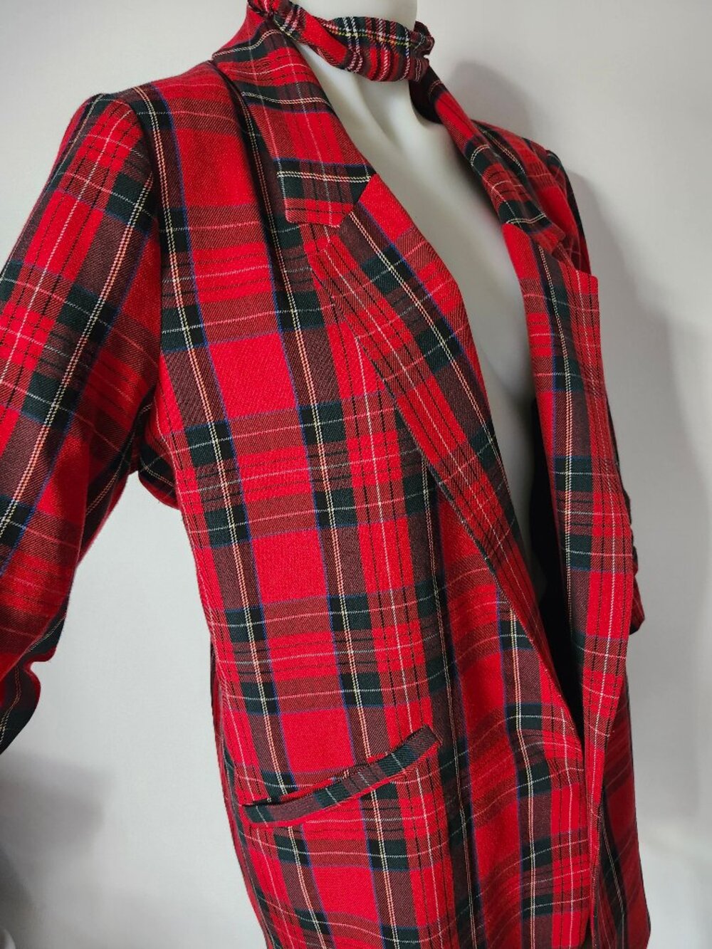 DEX Red Tartan Blazer w 3/4 Scrunch Sleeves + Matching Scrunchie
